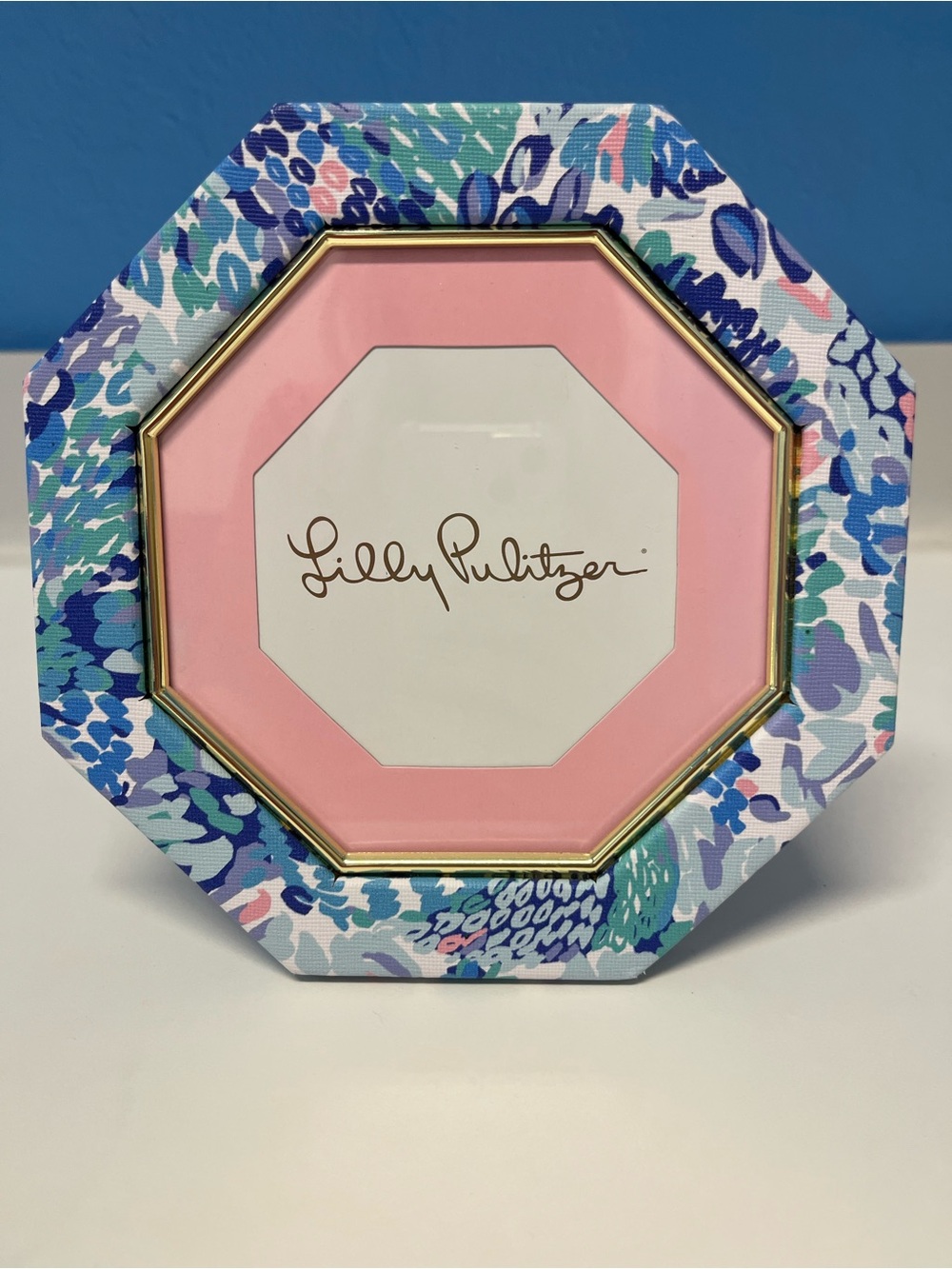 EUC Lilly Pulitzer Frame